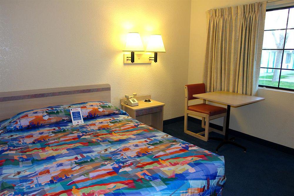 Motel 6-Barstow, Ca Dış mekan fotoğraf